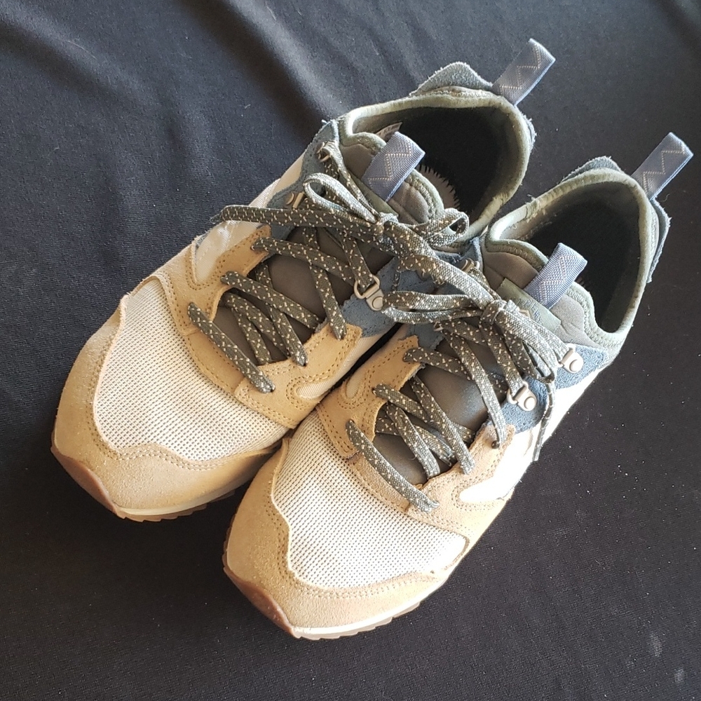 Stylish Beige and Gray Sneakers